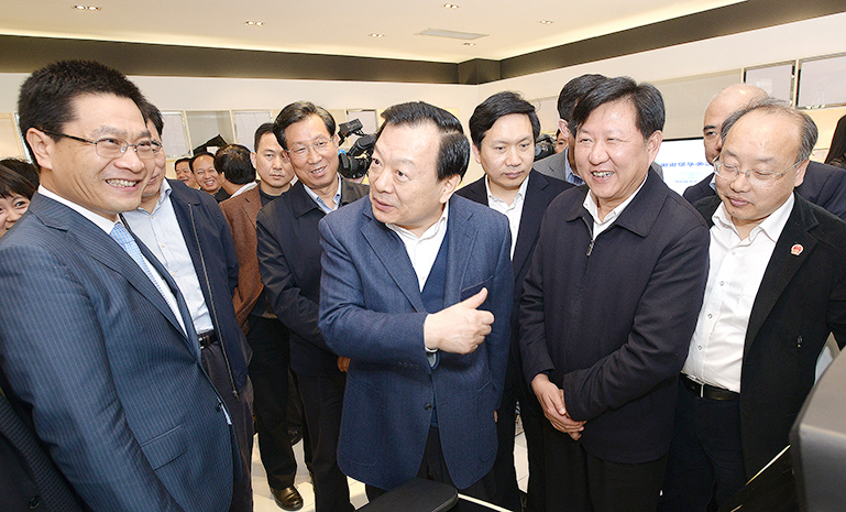 夏宝龙访问m6米乐
 154副本 官网使用.jpg