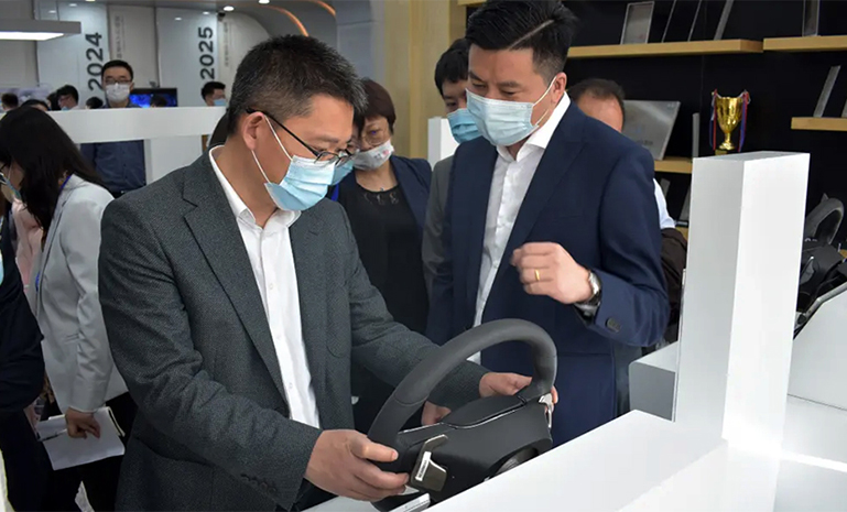 16711730851200806D79.jpg 大众车辆安全创新技术展1 官网使用.jpg